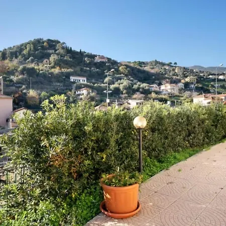 Casa Tiziano Parking Gratis Centro 15 Minuti A Piedi Apartmán *
