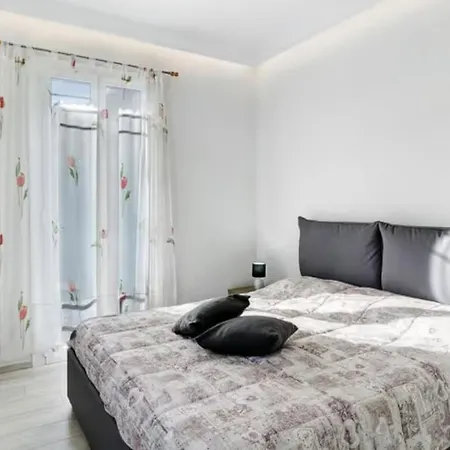 Casa Tiziano Parking Gratis Centro 15 Minuti A Piedi 산레모
