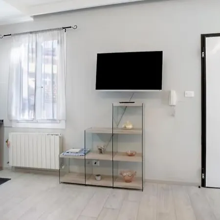 아파트 Casa Tiziano Parking Gratis Centro 15 Minuti A Piedi