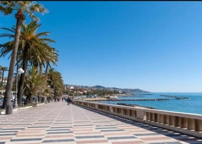 Lejlighed Casa Tiziano Parking Gratis Centro 15 Minuti A Piedi